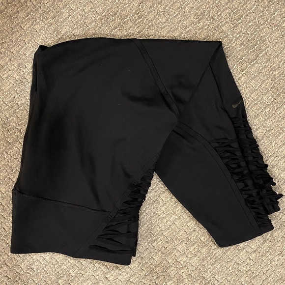 Nike Plus Size Lux Leggings - Picture 1 of 5